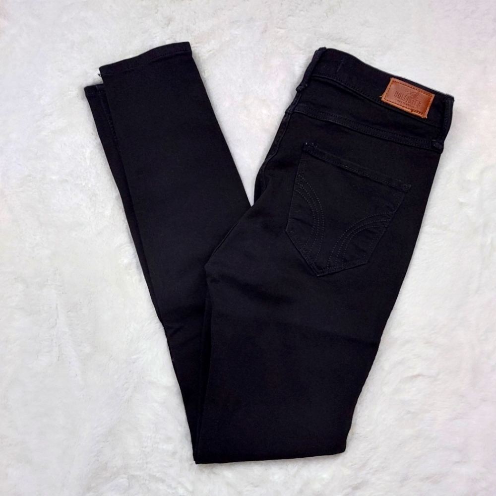 Hollister Black High-Rise Women’s Jeans